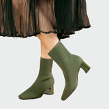 Alejandra - Knitted Orthopedic Boots in Soft Beige