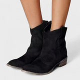 Carlotta - Elegant Timeless Ankle Boots
