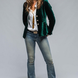 Rive | Slim Fit Retro Blazer with Lapels and Pockets for Women